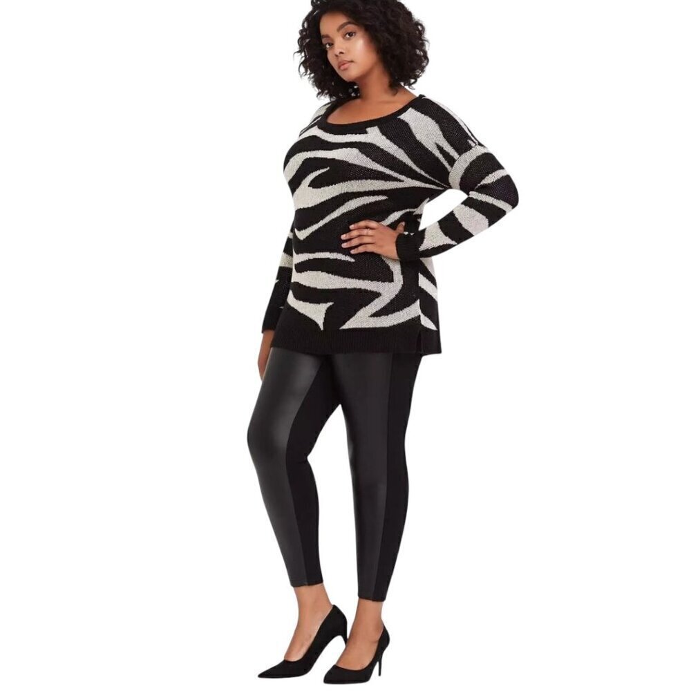 TORRID Black Faux Leather & Ponte Pixie Pant, Size 10 - NWT